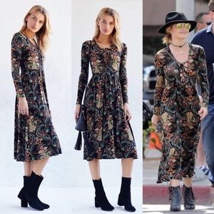 Long maxi/midi dress by UO size Medium ❤️